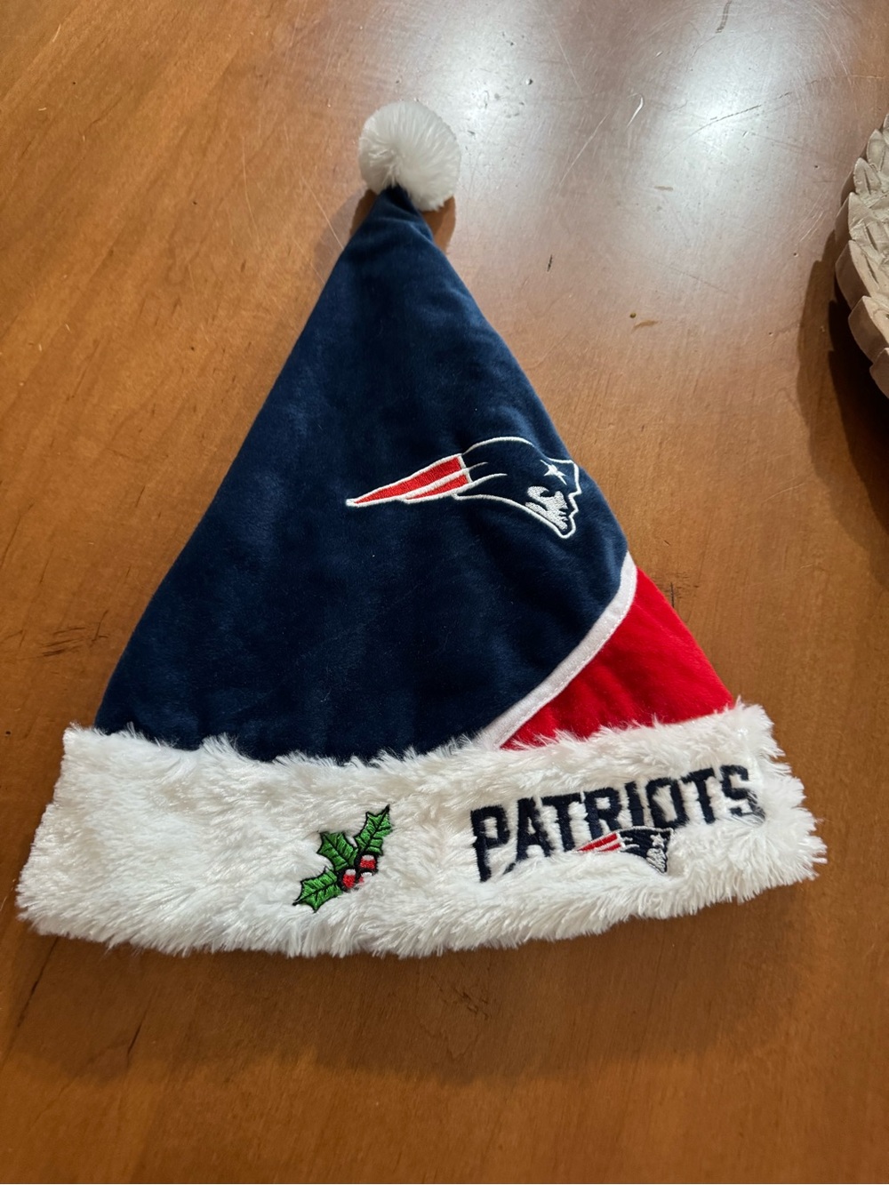Forever Collectibles New England Patriots Holiday Santa Hat - Navy, Red & White
